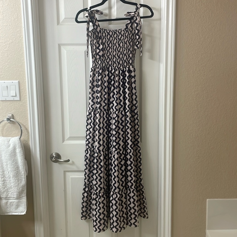 Tie shoulder maxi dress